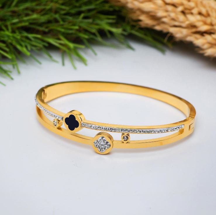 Luxury 18kK Gold Plated Branded Stainless Steel Jewellery Black & White Clover Zirconia Bangles Kara Bracelet For Girls | Never Fade Luxury Stainless Steel Adjustable HandCuff For Women