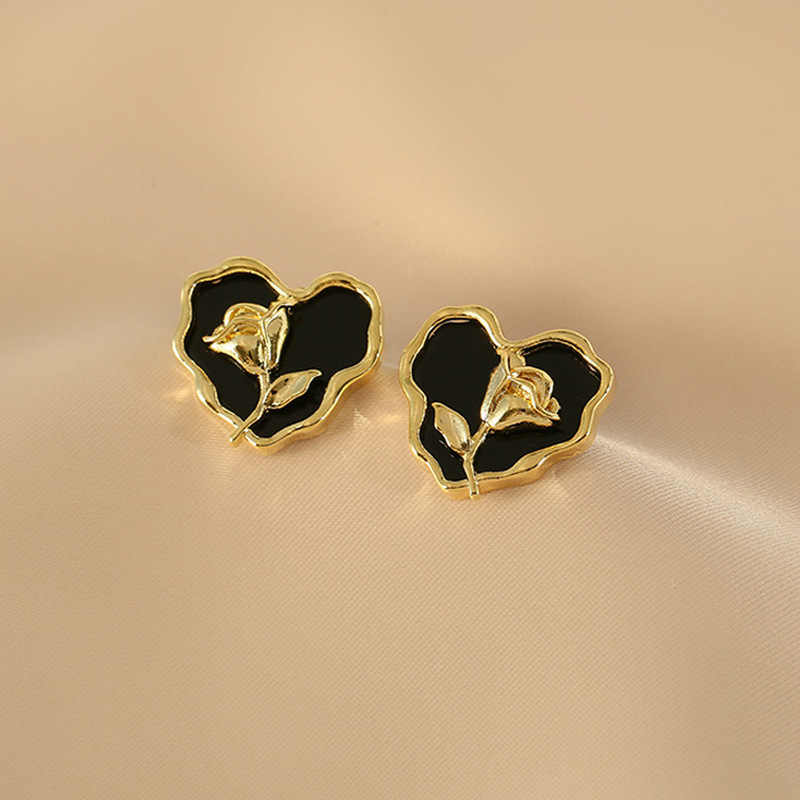 S925 Korean Jewellery Needle Earrings Black Flower Love Heart Sweet Cool Earings Jewellery For Girls Stylish Personalized Versatile Earrings for Girls