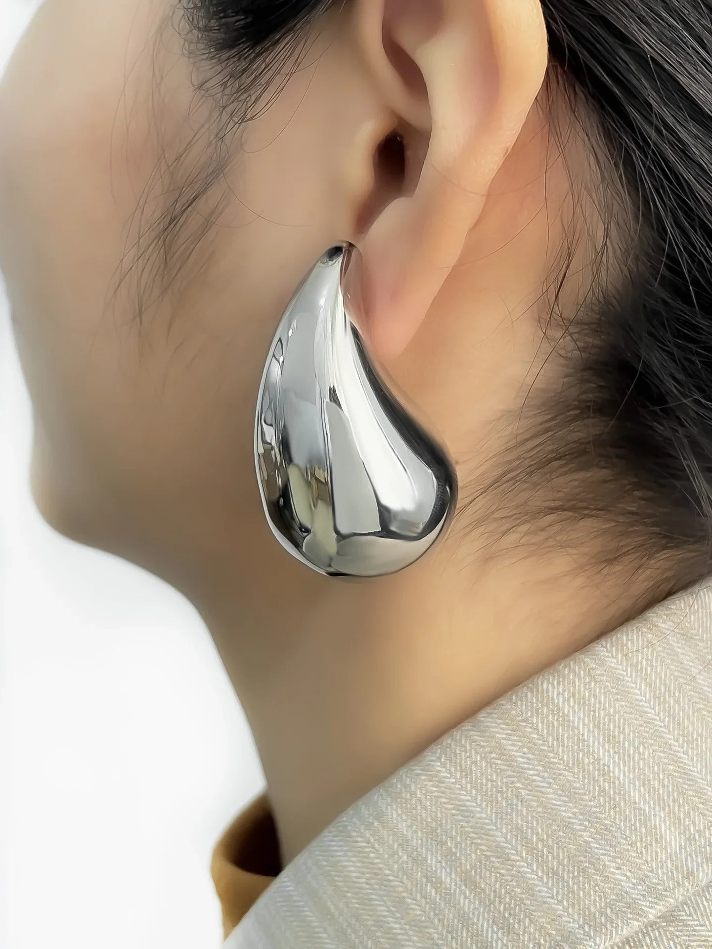 Vintage Glossy Waterdrop Stud Earrings for Girls | Silver Color Chunky Water Drop S925 Needle Fashion Jewellery For Girls