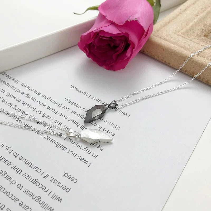 2 Pcs Magnetic Couple Necklace Friendship Heart Pendant Strong Magnetic Distance Puzzle Necklace for Couple Friendship Gifts | Couple Korean Jewellery
