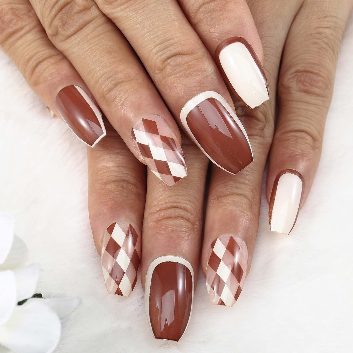 24Pcs Multicolor Long Beautiful Trendy Fake Nails (With Glue) Set For Girls - Wearable Nails Stylish Pattern Long Artificial Nails For Women