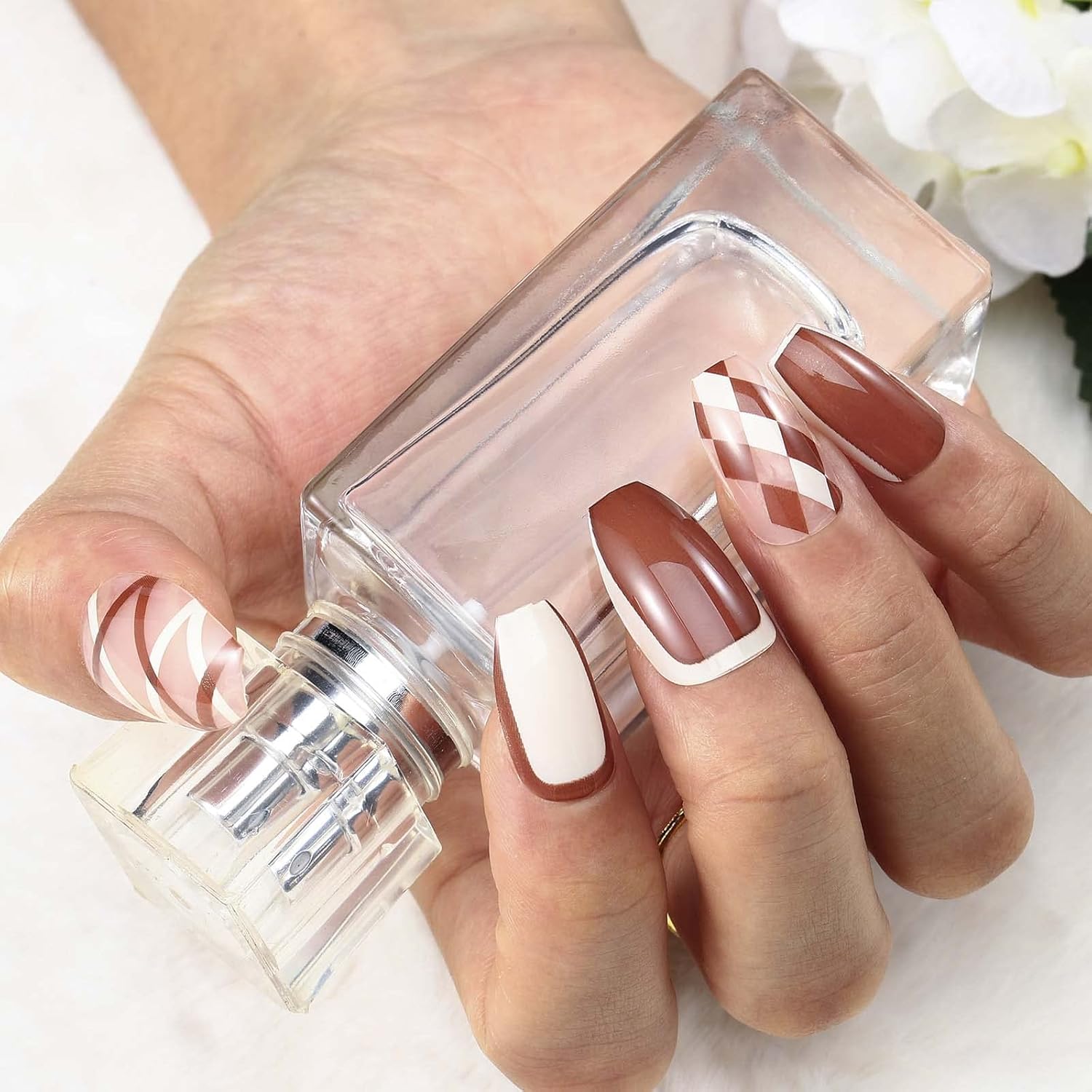 24Pcs Multicolor Long Beautiful Trendy Fake Nails (With Glue) Set For Girls - Wearable Nails Stylish Pattern Long Artificial Nails For Women