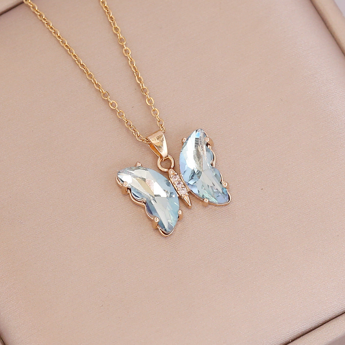 Korean Jewellery Girls Charm Crystal Butterfly Necklace Jewellery For Girls Stylish Jewelry
