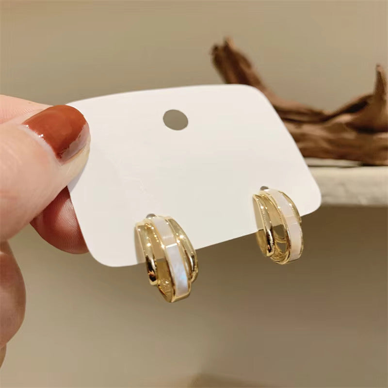 Korean Jewellery S925 Needle C- Shaped New Popular Fashionable Elegant Pretty Design Metal Gold Color Enamel White Earrings For Girls