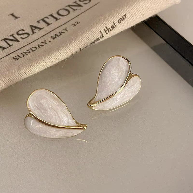Korean Jewellery White Color Pearl Shell Love Heart S925 Needle Earrings For Girls