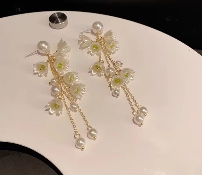 Korean Jewellery White Dreamy Flower Golden Long Chain New Style Women Sweet Temperament Jewelry Tassel Earrings For Girls | S925 Needle Earring
