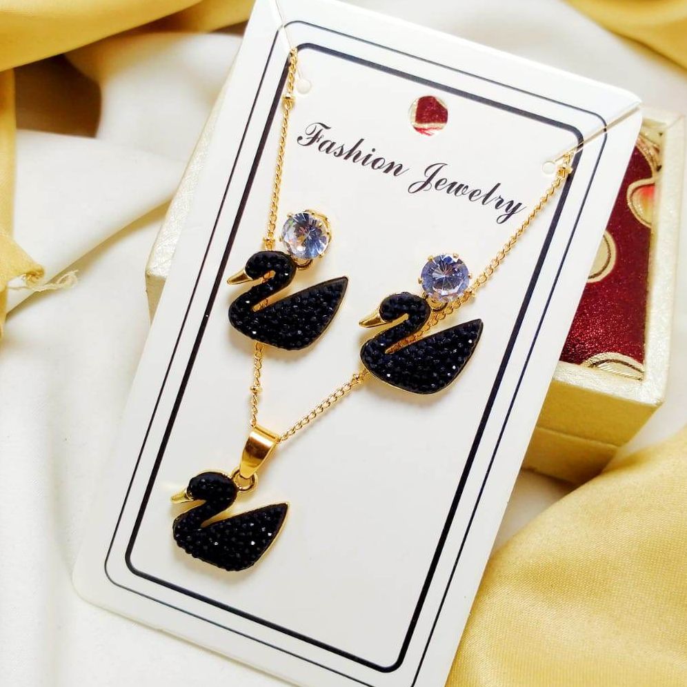 Black Swan Duck Shape With Golden Chain Charm Necklace With Swan Duck Shape Earings Jewellery For Girls Stylish - Korean Jewellrey Set
