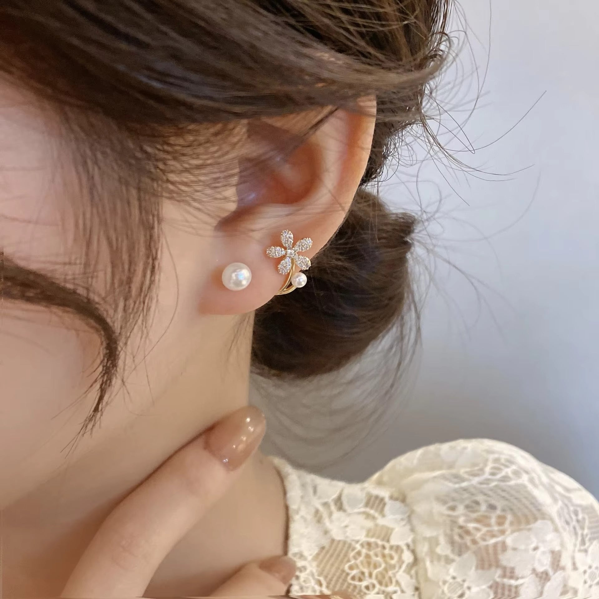 Pair Of Golden Zirconia Flower & Pearl Earrings For Girls Fashion Personality Korean Jewellery For Girls