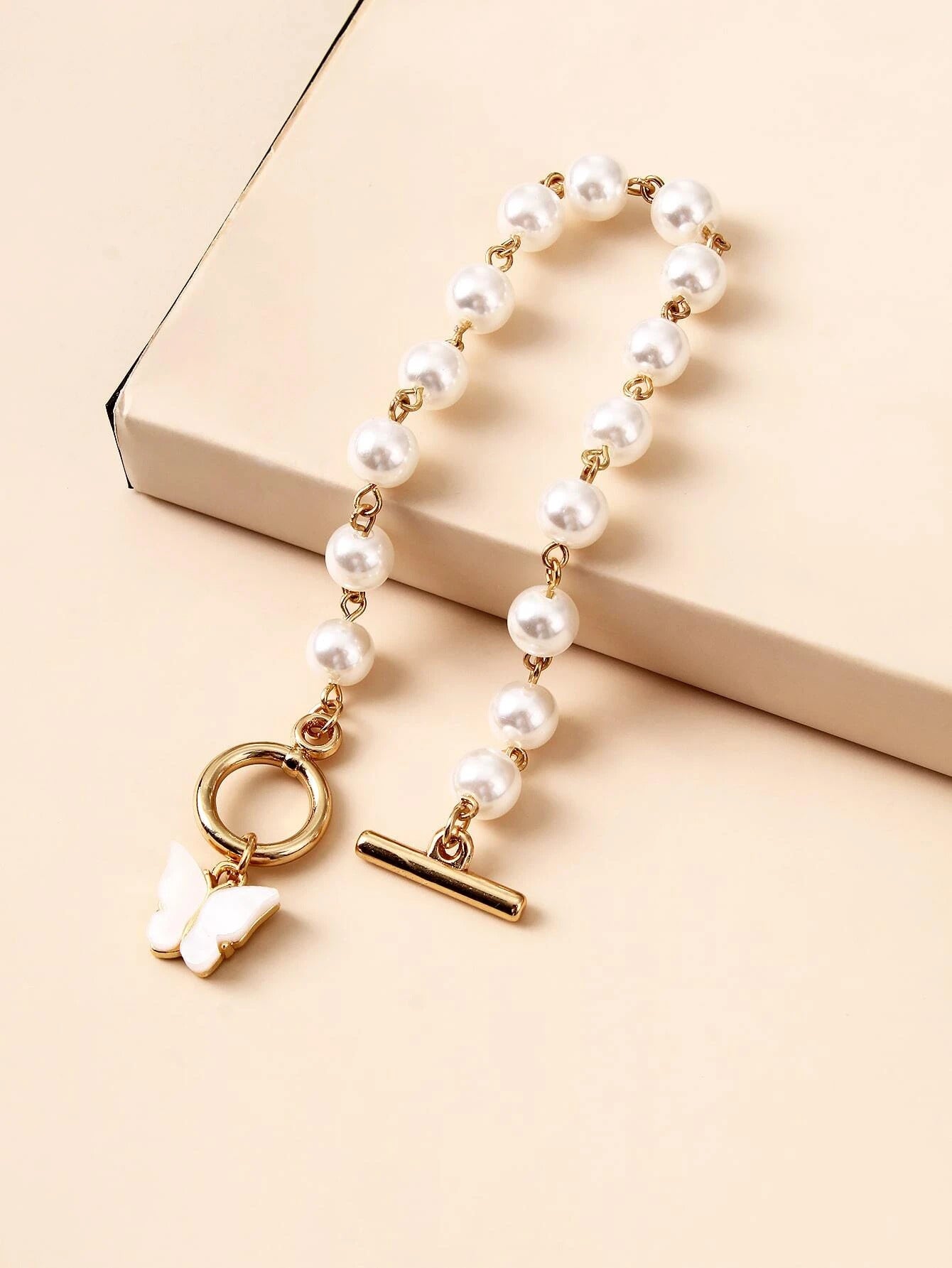 Korean Jewellery Beautiful White Butterfly Pearl Bracelet Jewellery For Girls Latest New Trendy Design Bracelet For Girl
