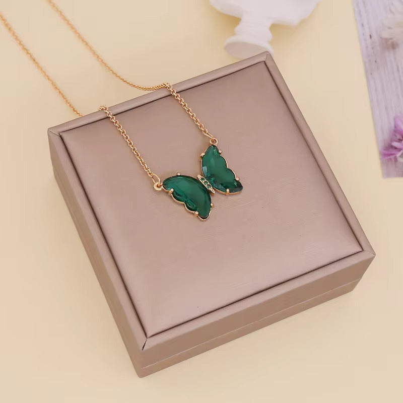 Korean Jewellery Girls Charm Crystal Butterfly Necklace Jewellery For Girls Glamour Female Color Butterfly Pendant Girl Jewelry Stylish