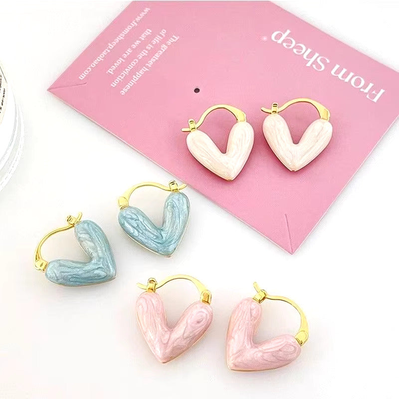 Korean Jewellery 925 Silver Needle New Arrival Love Heart Hoop Earrings For Girls New Elegant Luxury Love Dangle Earring Fashion Simple Drop Jewelry Girls Gift