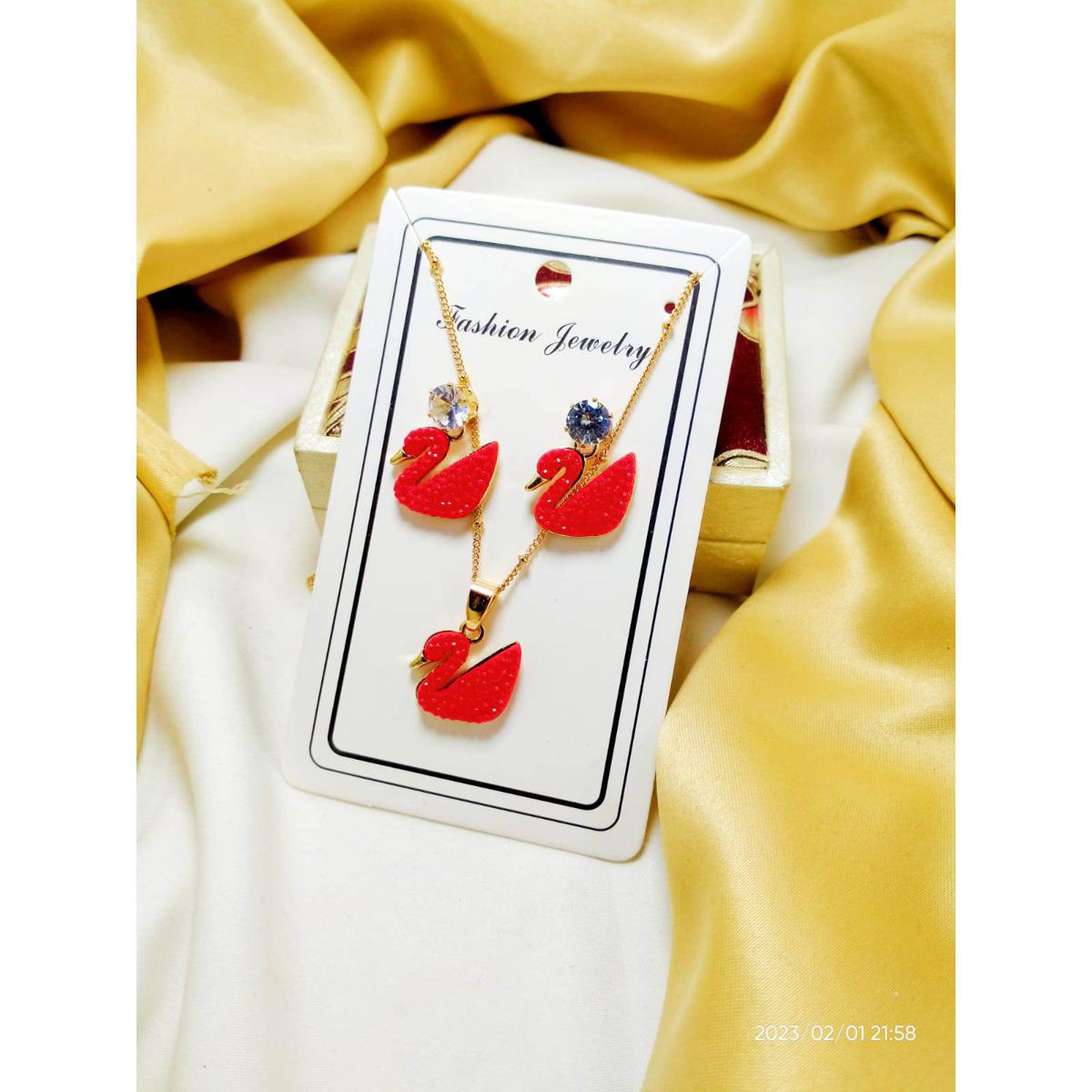 Red Swan Duck Shape With Golden Chain Charm Necklace With Swan Duck Shape Earings Jewellery For Girls Stylish - Korean Jewellrey Set