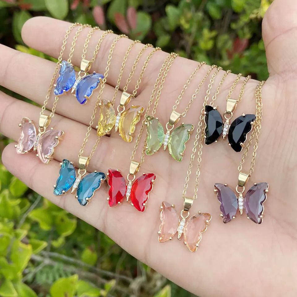 Korean Jewellery Girls Charm Crystal Butterfly Necklace Jewellery For Girls Glamour Female Color Butterfly Pendant Girl Jewelry Stylish