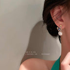Korean Jewellery S925 Silver Needle New Pearl Rabbit Ears Slightly Inlaid Shiny Luxury Earrings For Girls | S925 Needle Earing For All Occasions